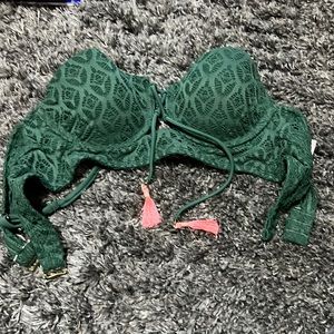 Xhiliration Bikini Top Size Medium- NWOT